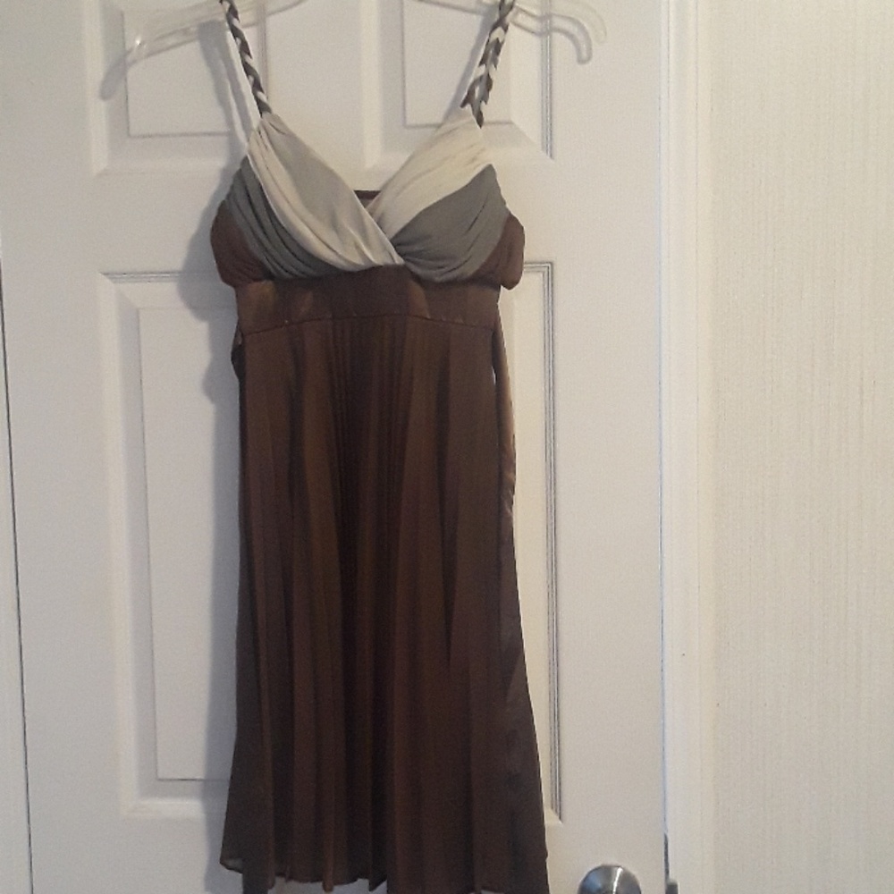 Alyn Paige Dress